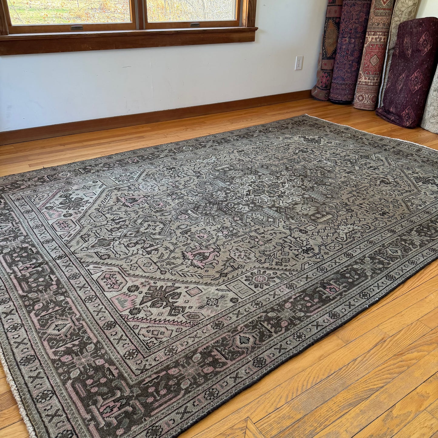 Number 1592 - 6’2” x 10’4”