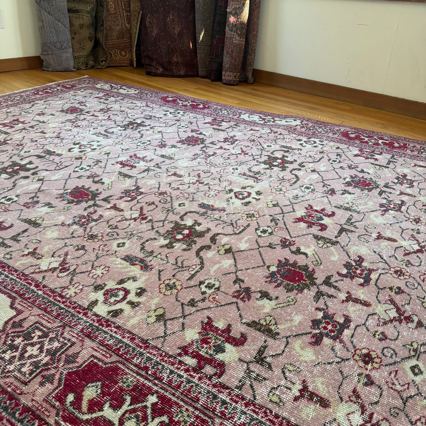 Number 1580 - 6’6” x 10’10”