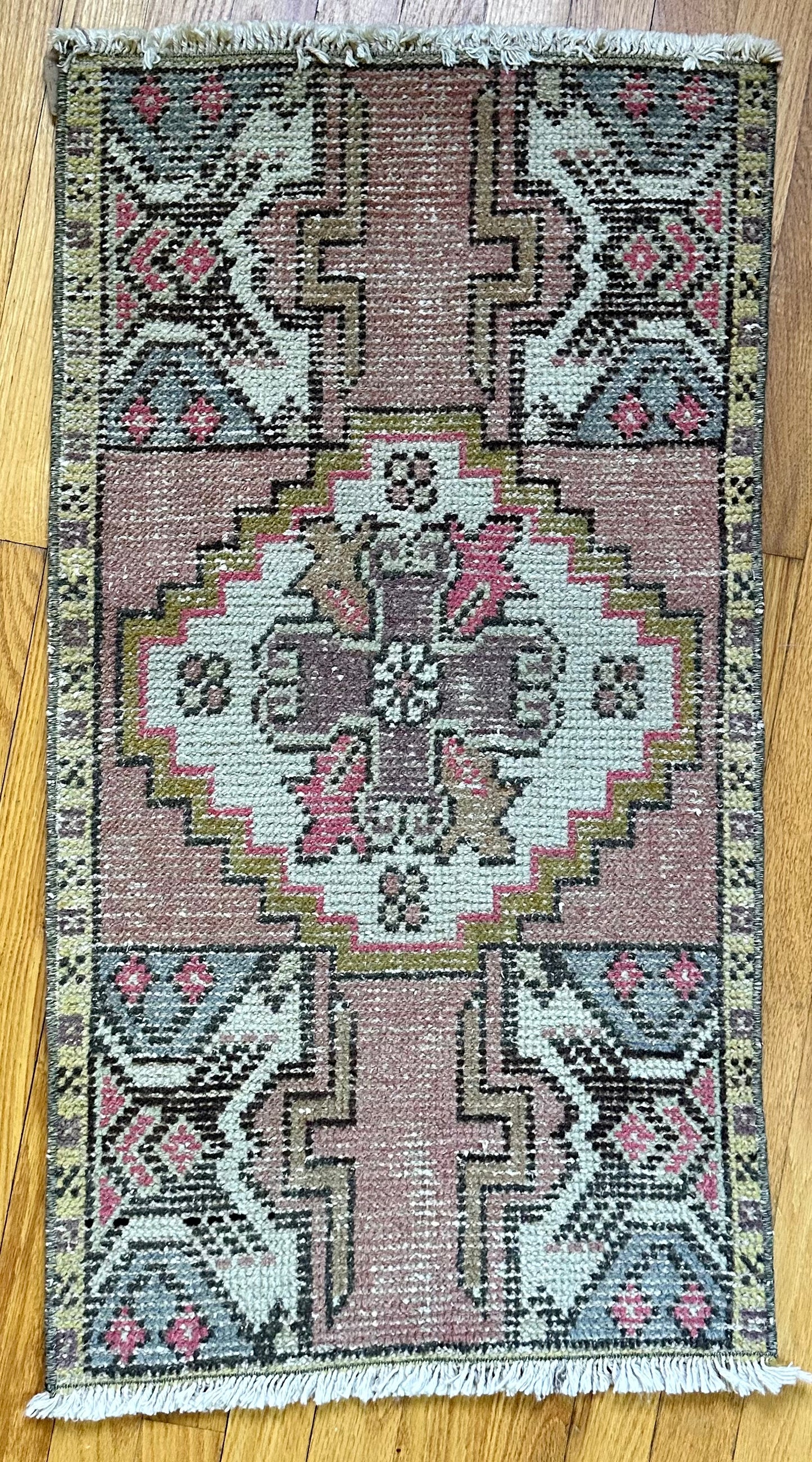 Number 1424 - 1’7” x 3’0”