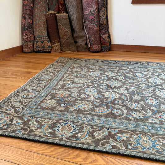 Number 1600 - 4'2" x 6'6"