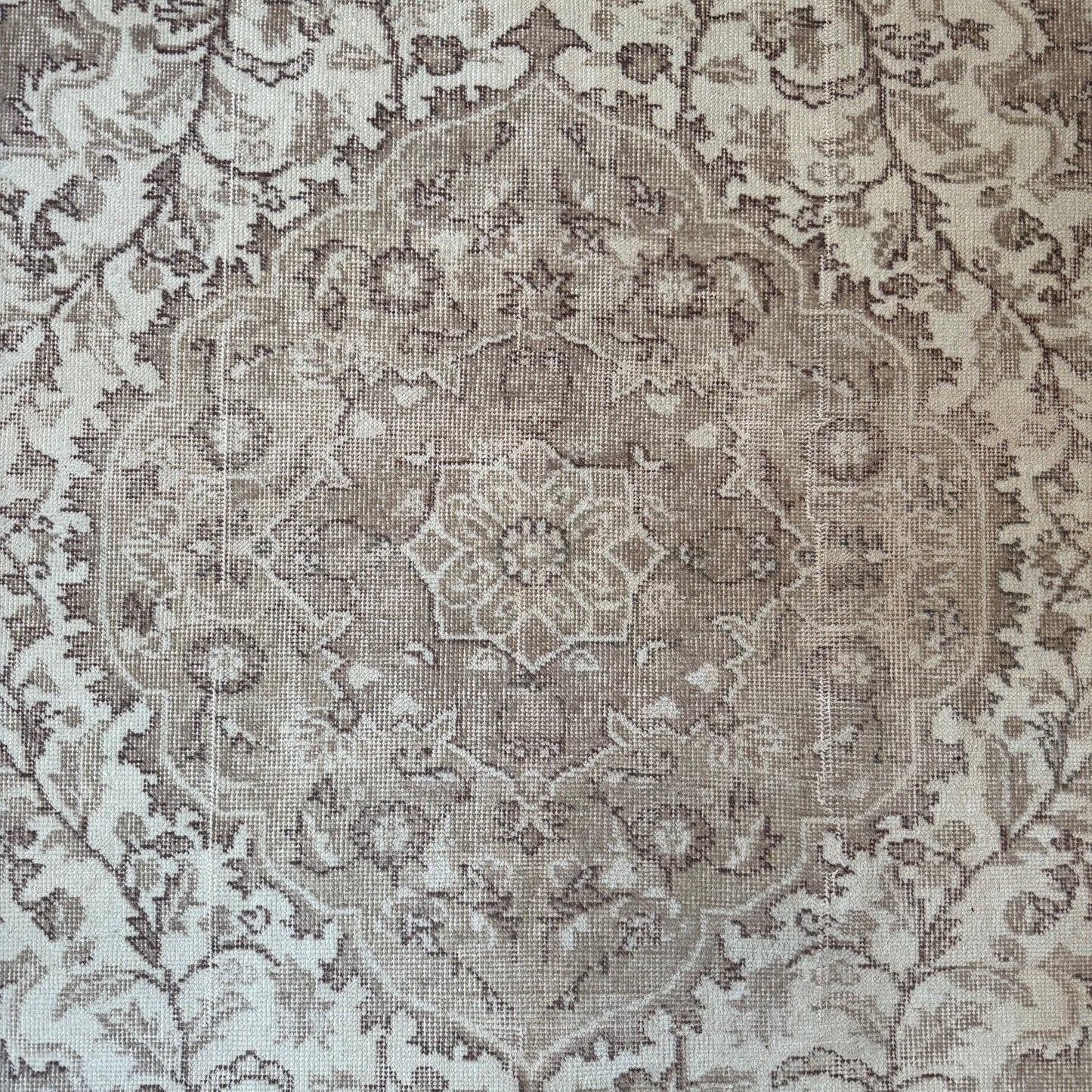 Number 1575 - 5’5” x 9’1”