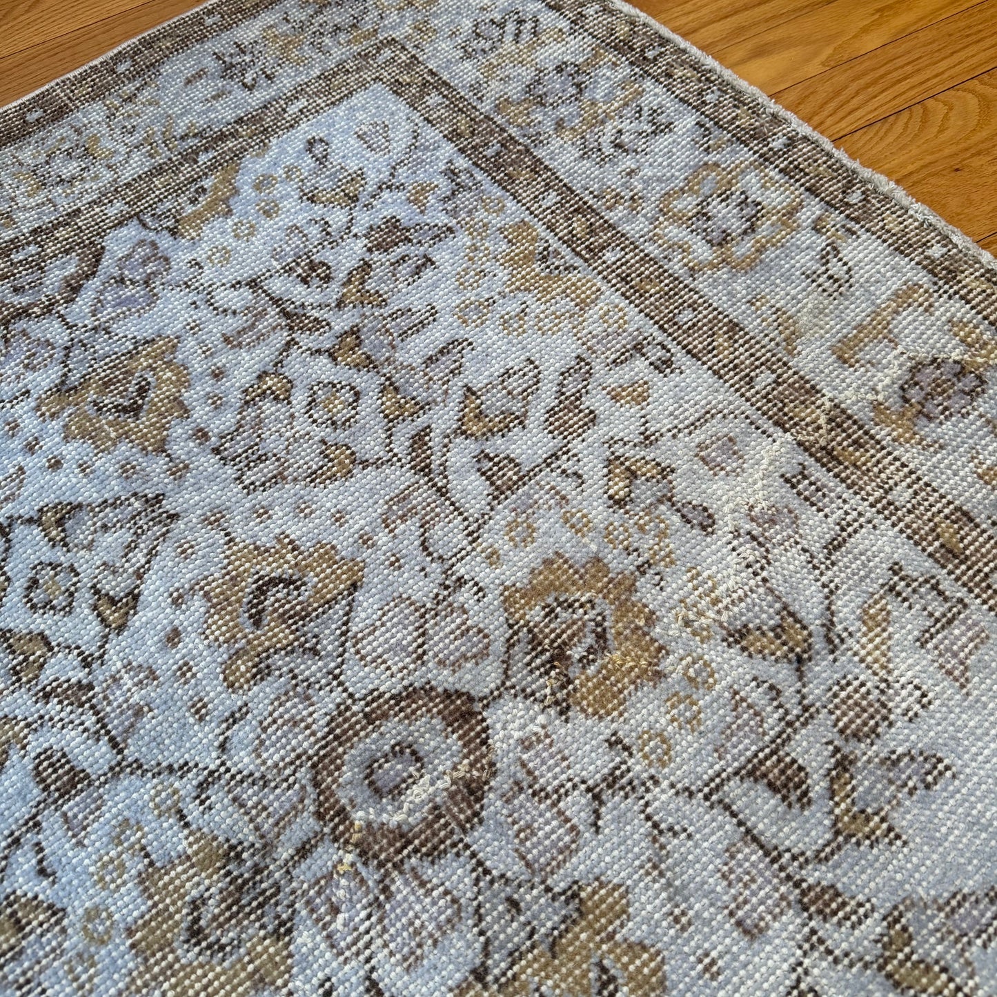 Number 1577 - 3’10” x 6’11”