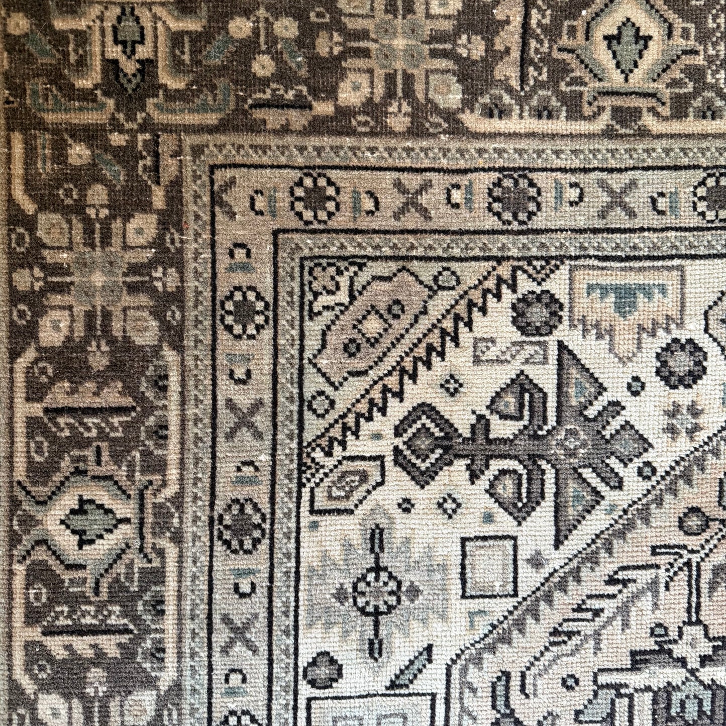 Number 1592 - 6’2” x 10’4”