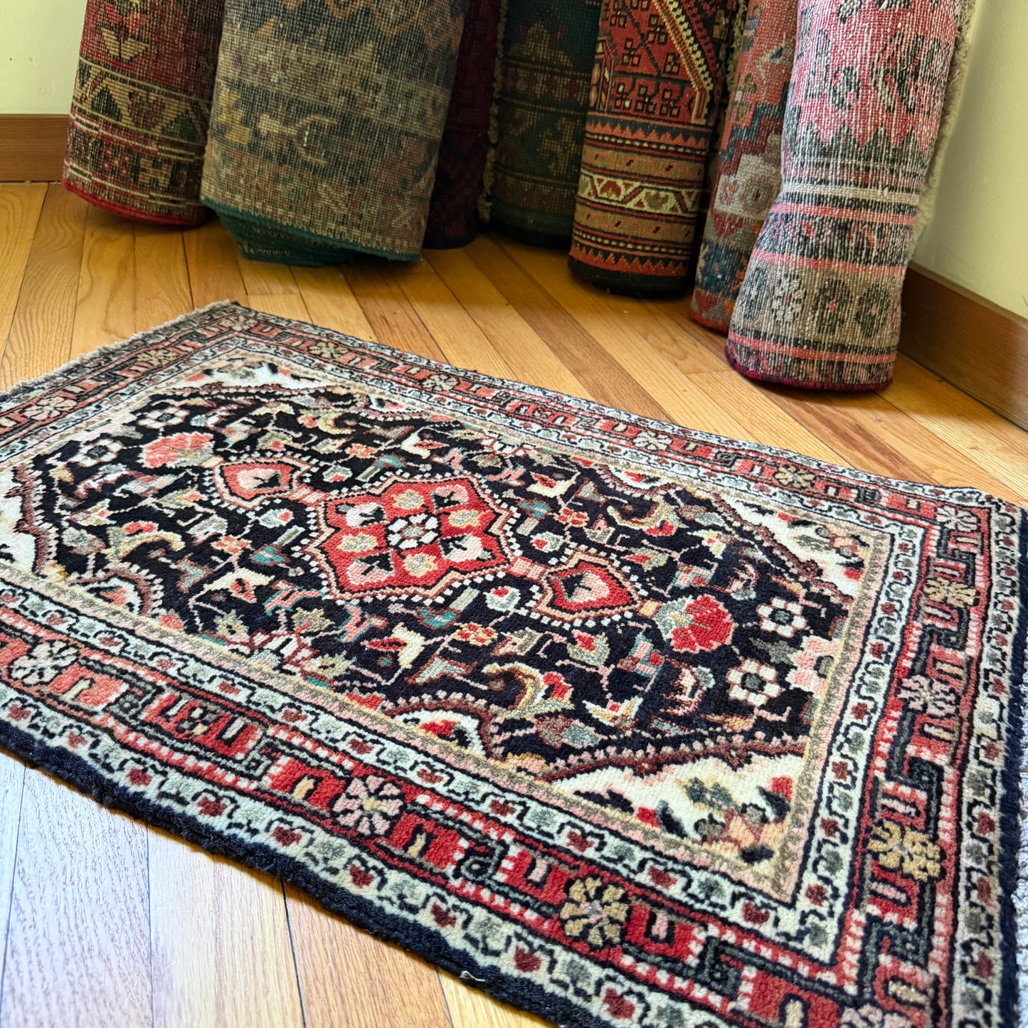 MHV 1860 1’10” x 2’8”