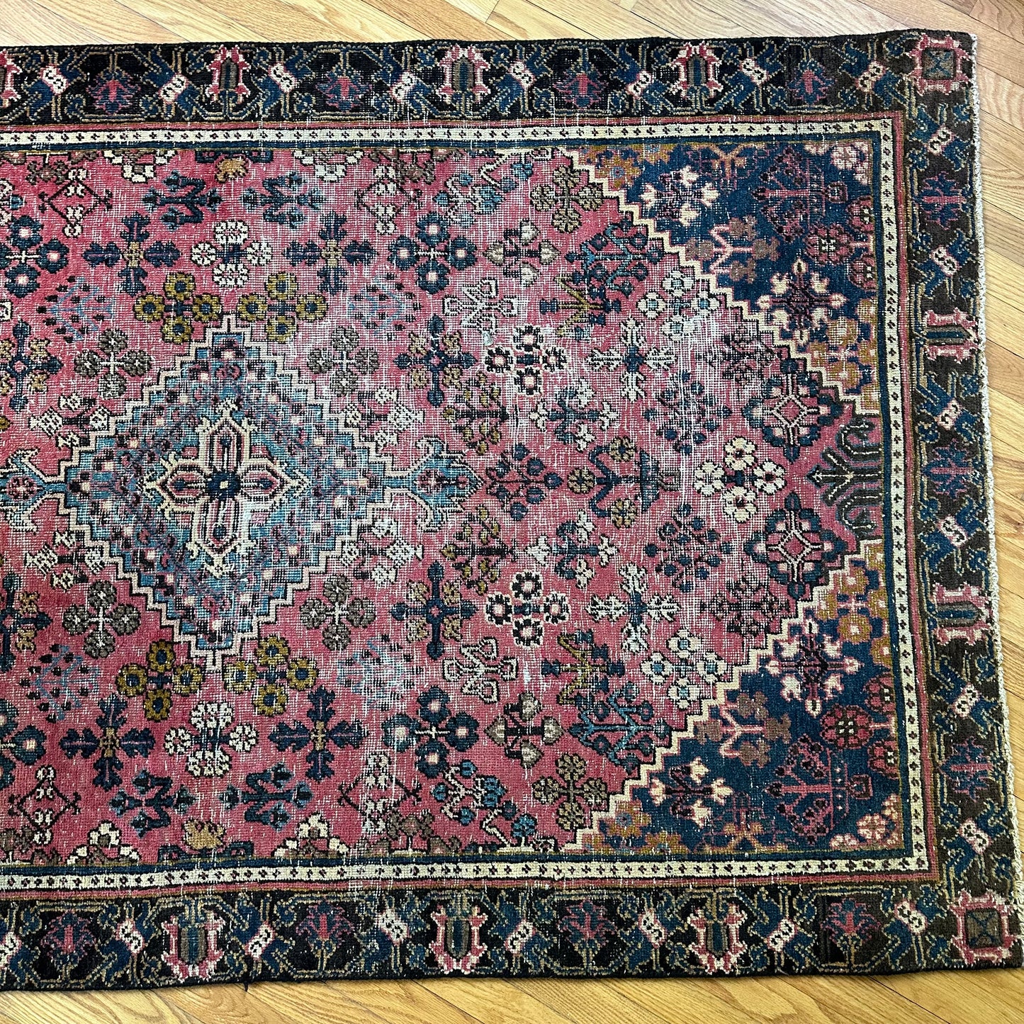 Number 1469 - 4’1” x 6’7”
