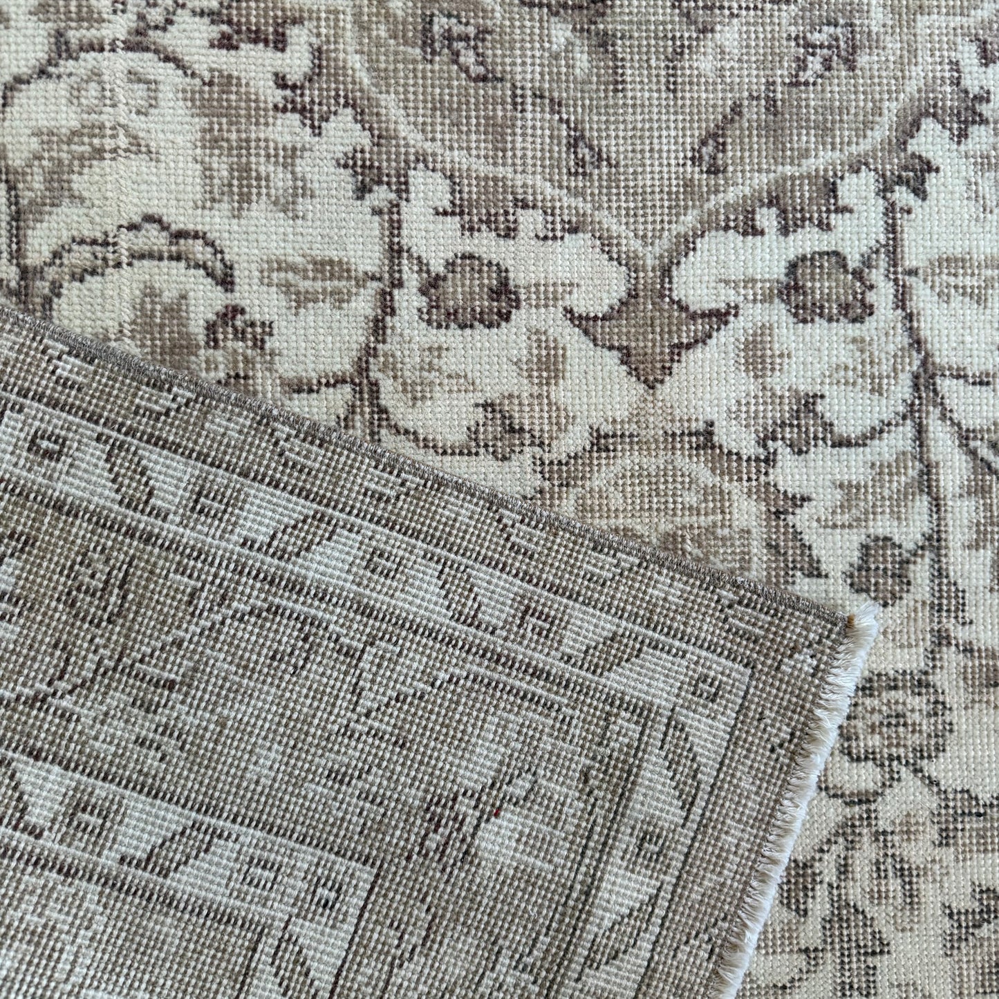 Number 1575 - 5’5” x 9’1”