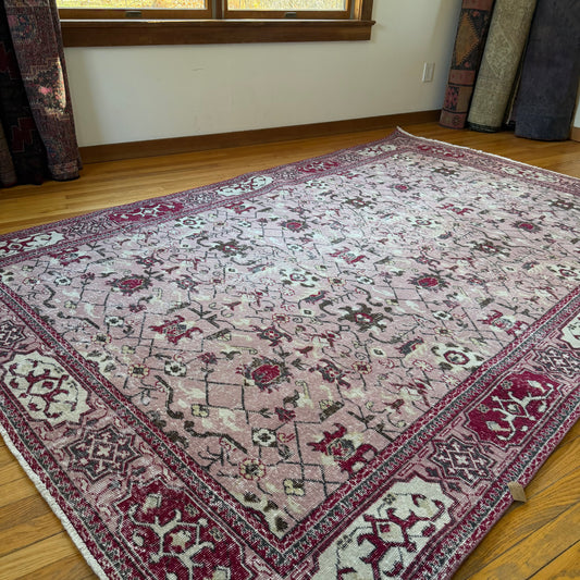 Number 1580 - 6’6” x 10’10”