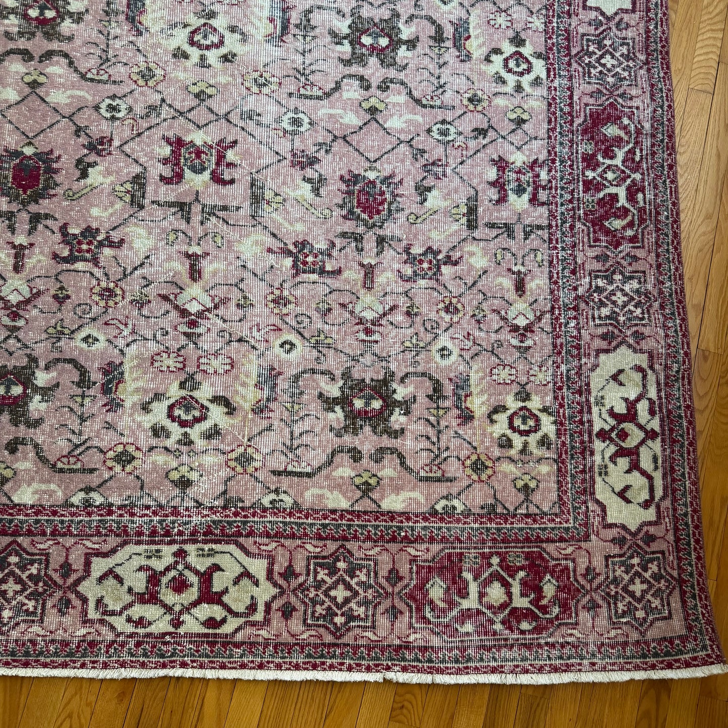 Number 1580 - 6’6” x 10’10”