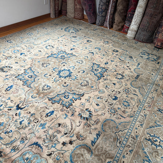 Number 1673 - 9’5” x 12’8”