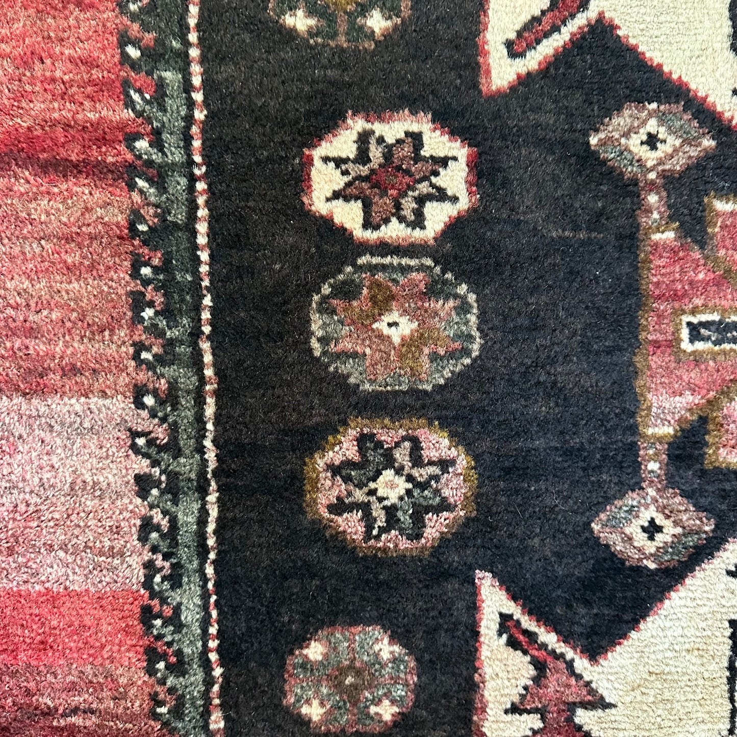 Number 1418 - 3’8” x 9’11”