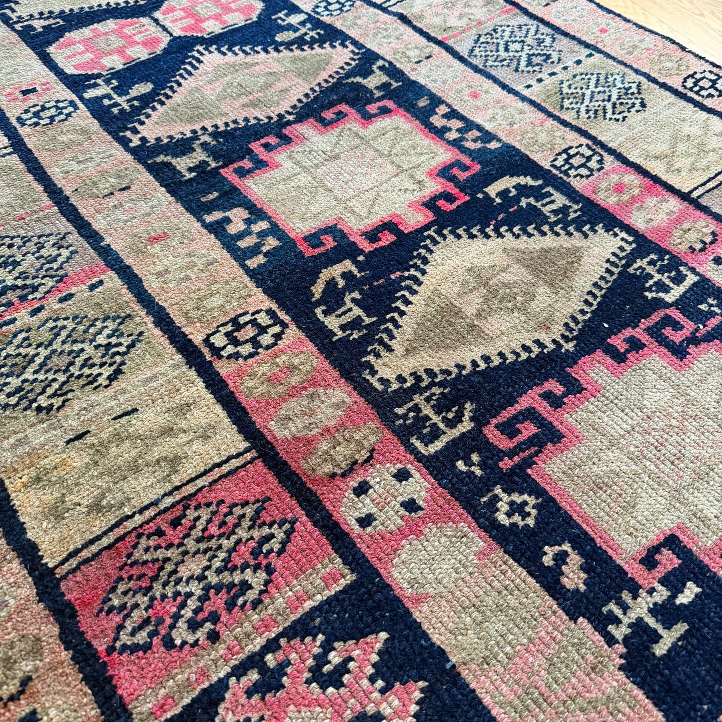 Number 1549 - 3’10” x 8’4”