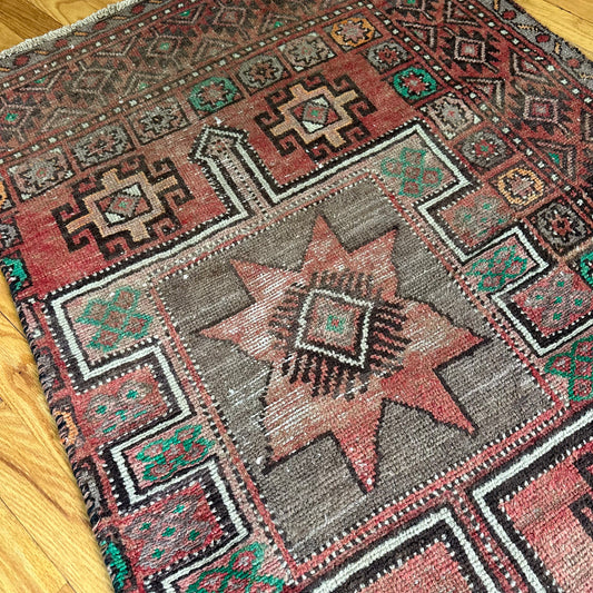 Number 1194 - 2'8" x 7'0"