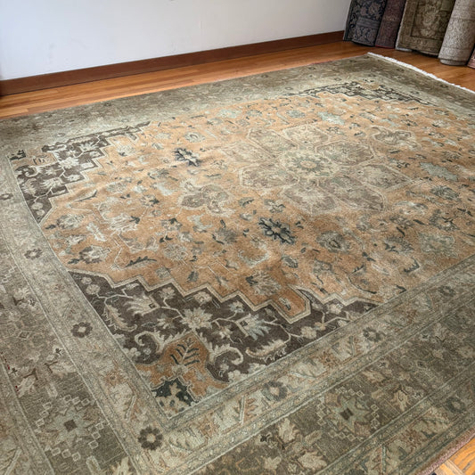 Number 1650 - 8'5" x 11'2"