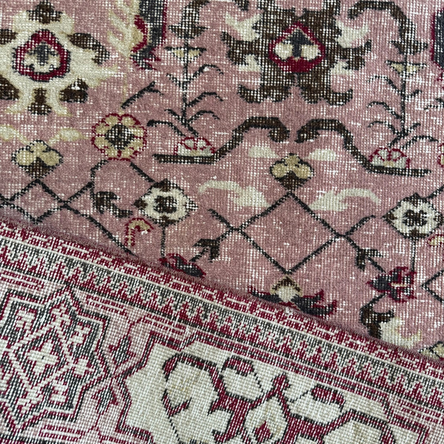 Number 1580 - 6’6” x 10’10”