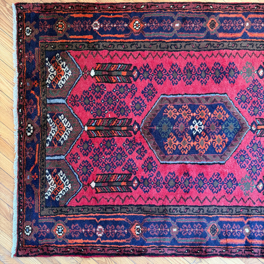 Number 1696 - 4'0" x 5'9"