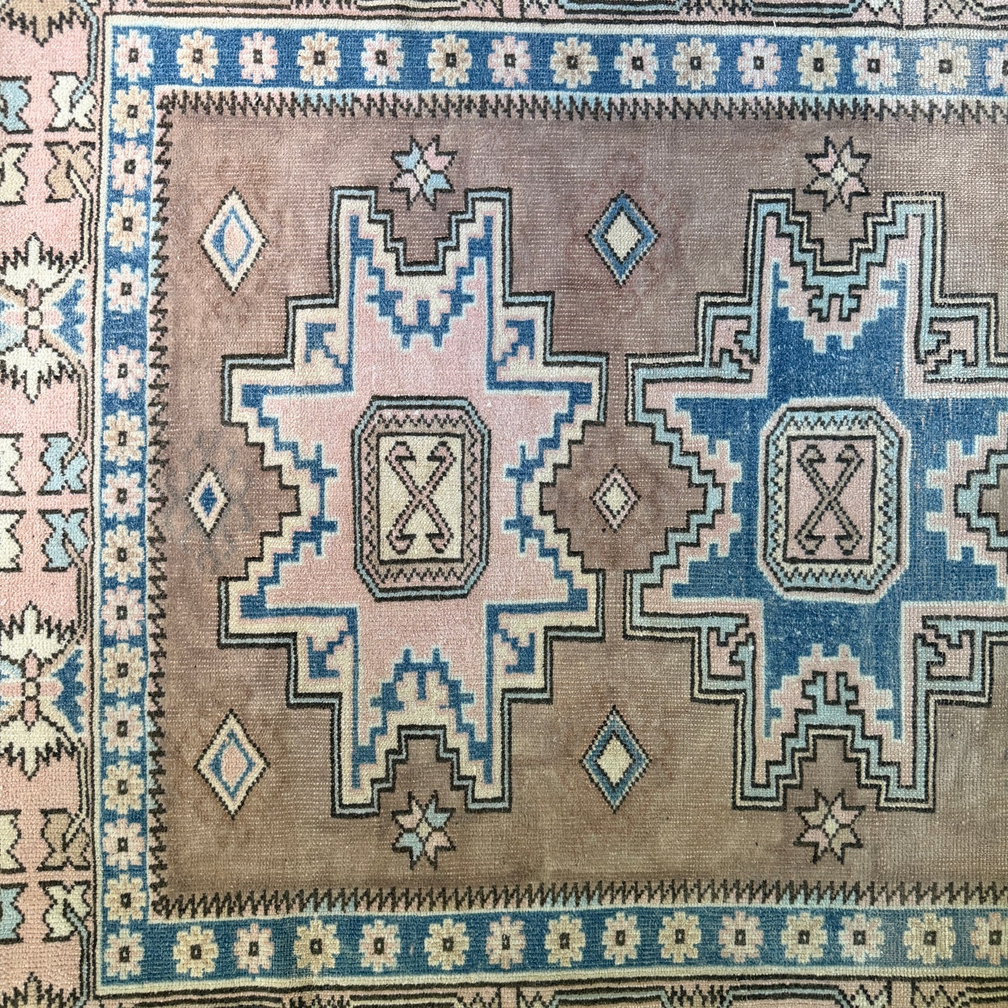 Number 1924 - 4’10” x 7’10”