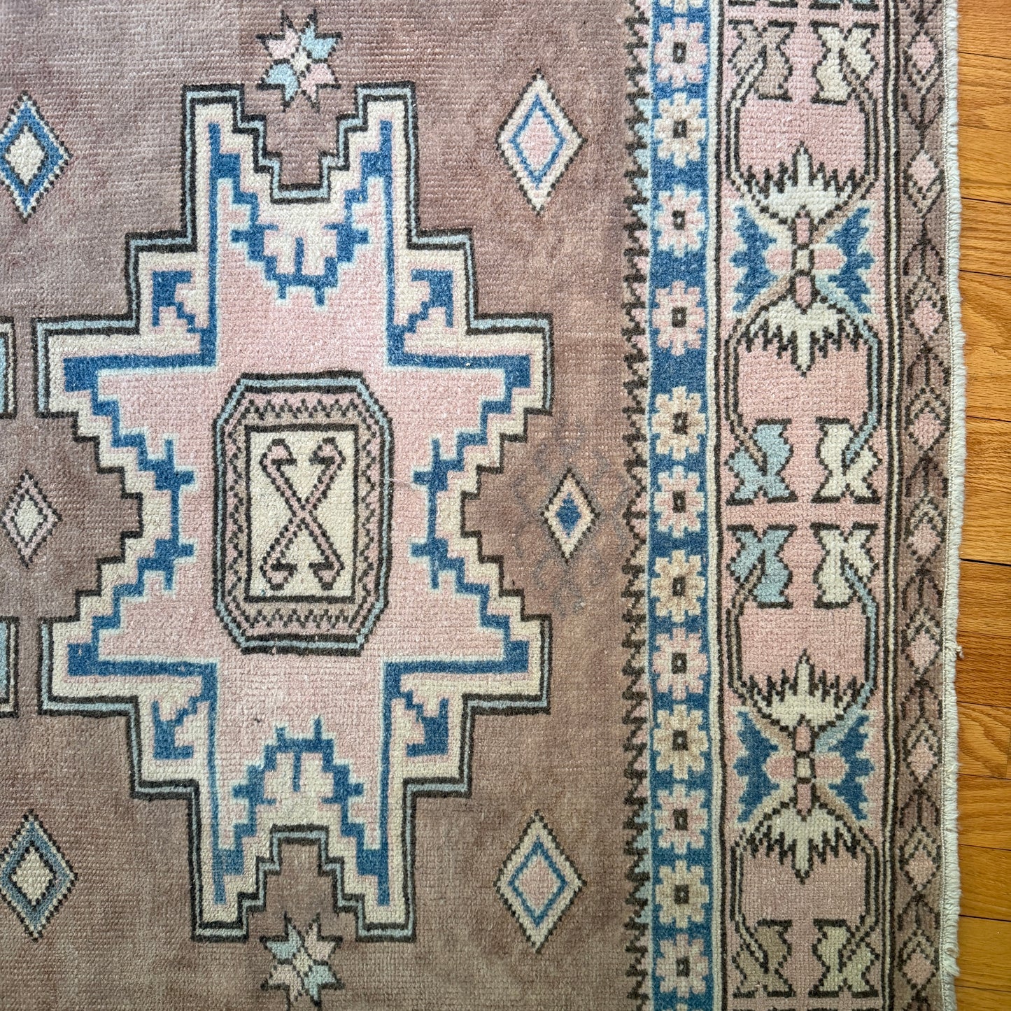 Number 1924 - 4’10” x 7’10”