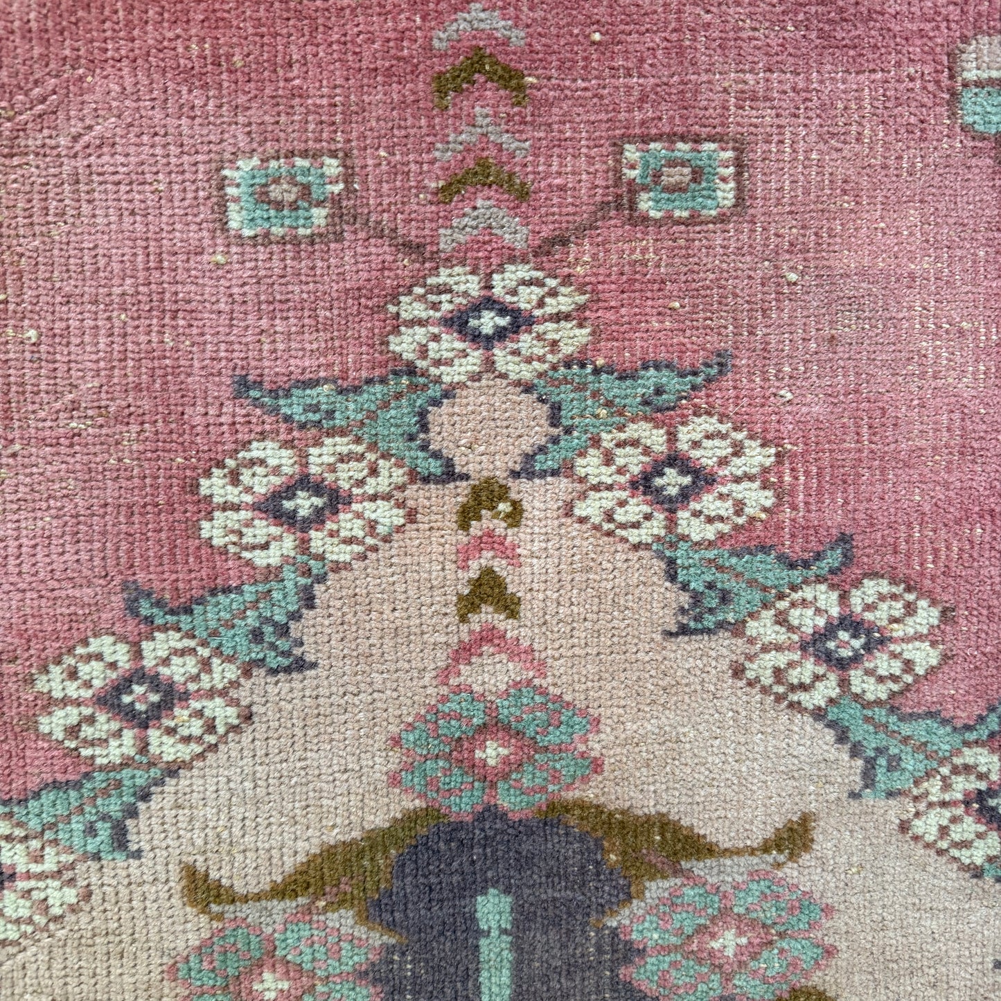 Number 1923 - 5’5” x 7’4”